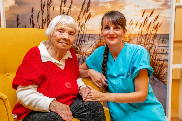 altenpfleger-jobs-rostocker-heimstiftung-2